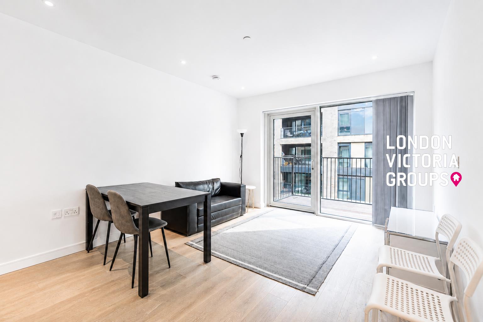 1 bed property in Fairview House, 2 Lockgate Road, London